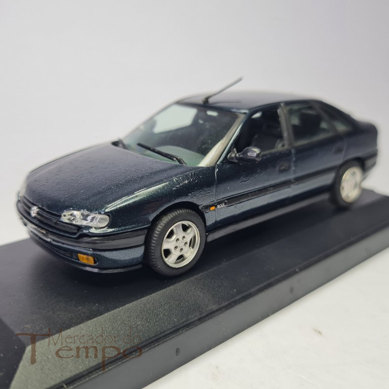 Miniatura 1/43 Vitesse, made in Portugal. Renault Safrane 1993