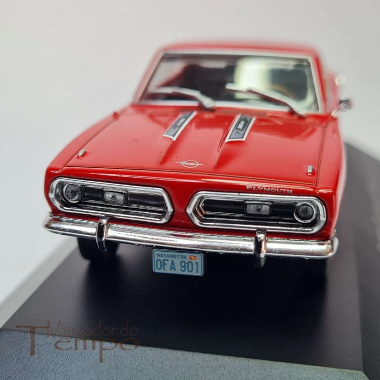 Miniatura 1/43 Muscle Car Plymouth Barracuda Fastback S 1968