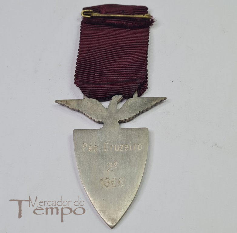 Medalha esmaltada Clube Oriental de Lisboa, 1966