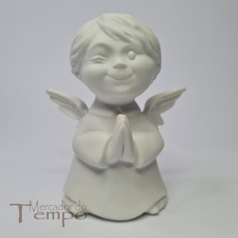 Figura de Anjo maroto em porcelana biscuit da Vista Alegre