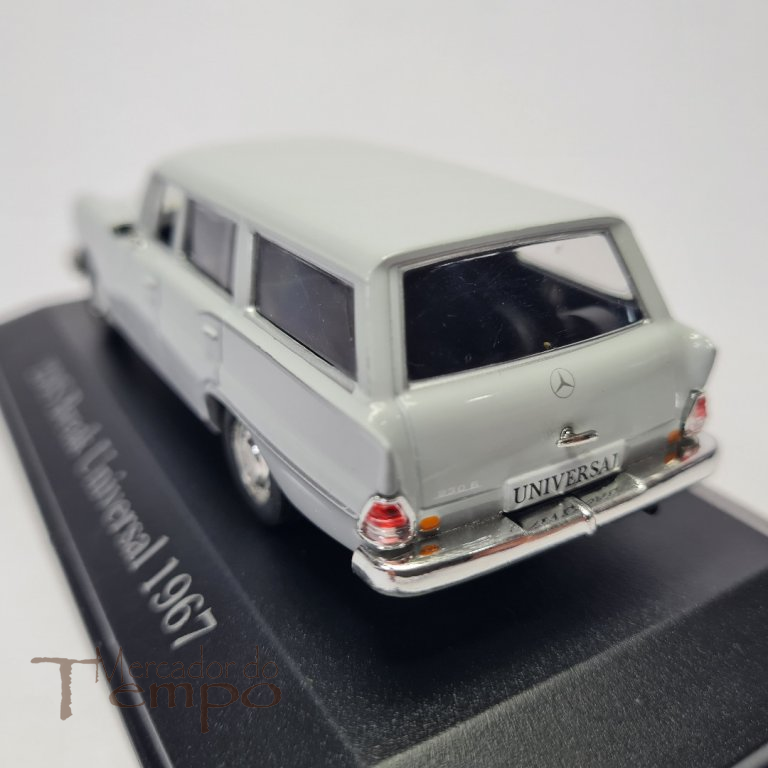 Miniatura 1/43 Mercedes Benz 230S Break Universal 1967