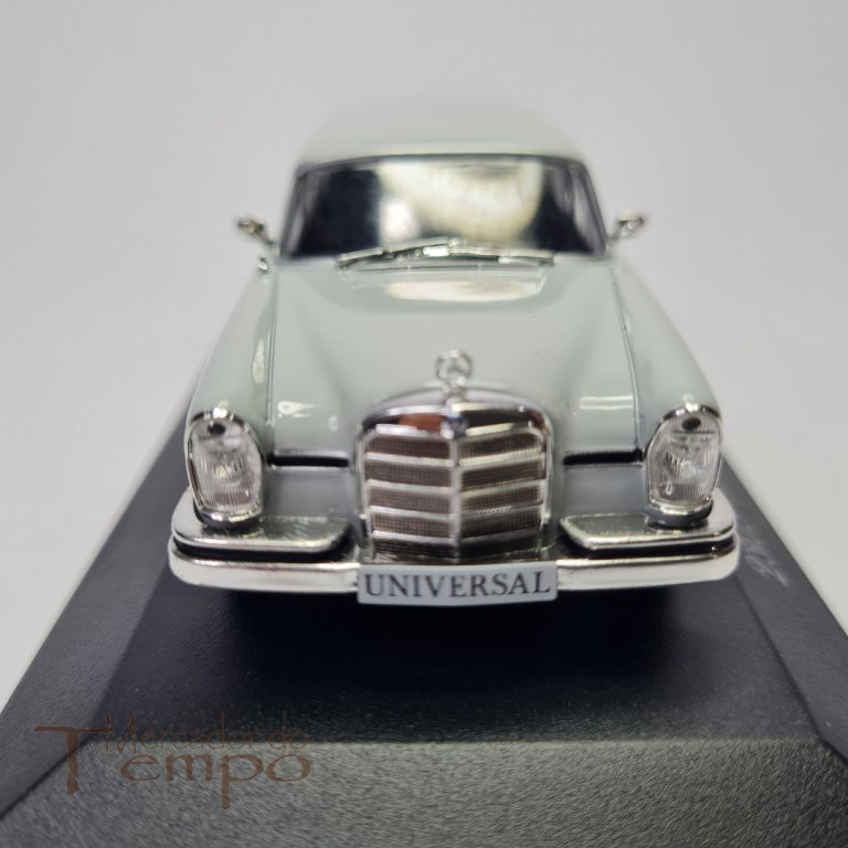 Miniatura 1/43 Mercedes Benz 230S Break Universal 1967