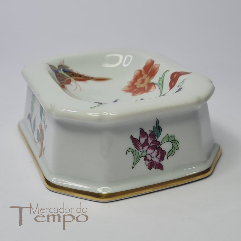 Saleiro em porcelana da Vista Alegre, decoração Samatra