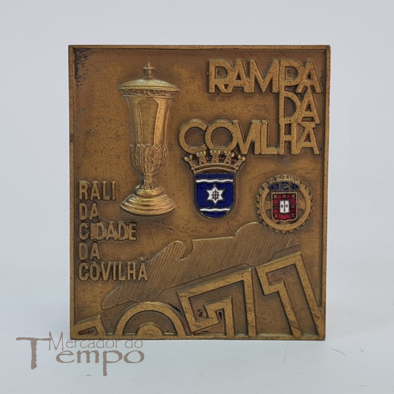 Medalha / Crachá esmaltes Rampa da Covilhã Rali 1971