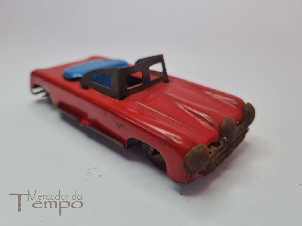 Carro Cabriolet em chapa de fabrico Português, AML. Anos 70