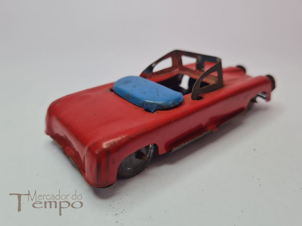 Carro Cabriolet em chapa de fabrico Português, AML. Anos 70