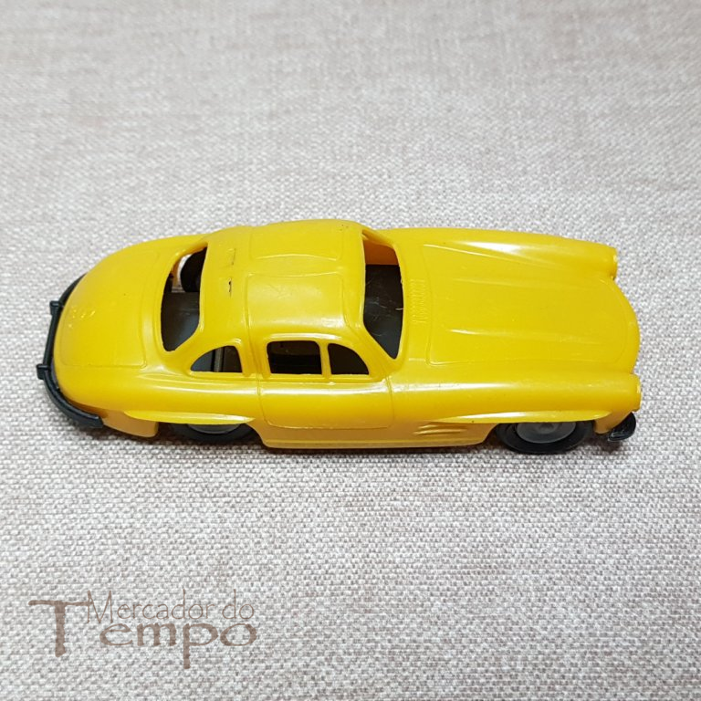 Brinquedo Português antigo em plástico Mercedes da Radar
