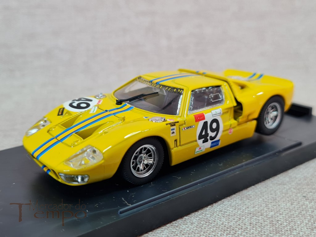 Miniatura 1/43 Bang Ford GT 40 amarelo Sportitalia Team