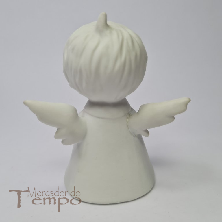 Figura de Anjo maroto em porcelana biscuit da Vista Alegre