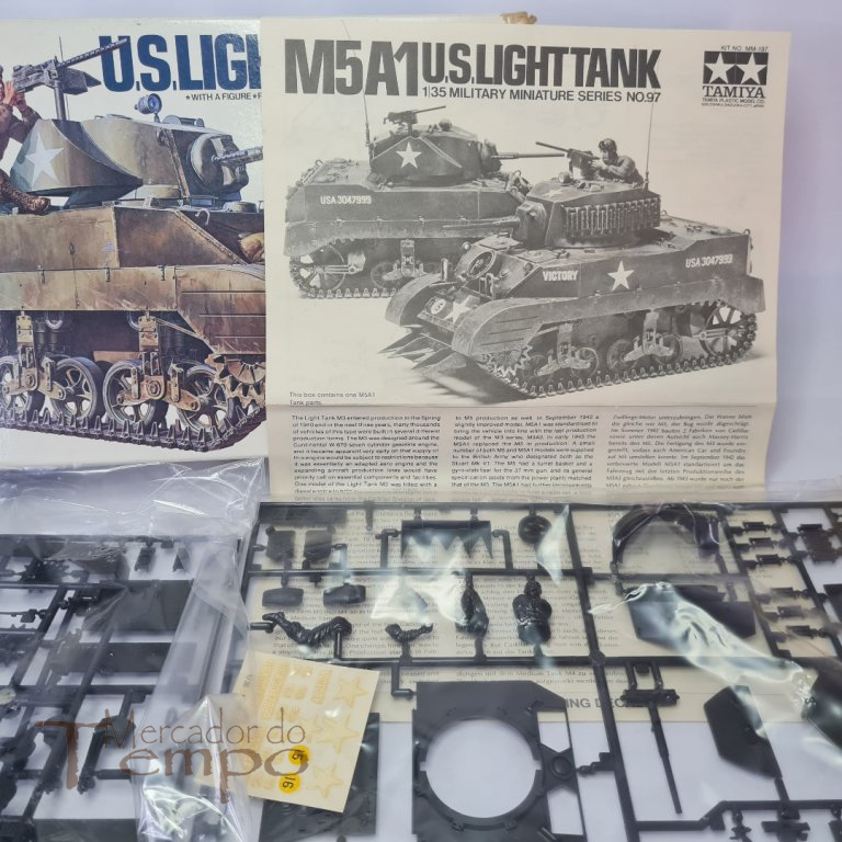 Kit Tamiya 1/35  US Lightank M5A1